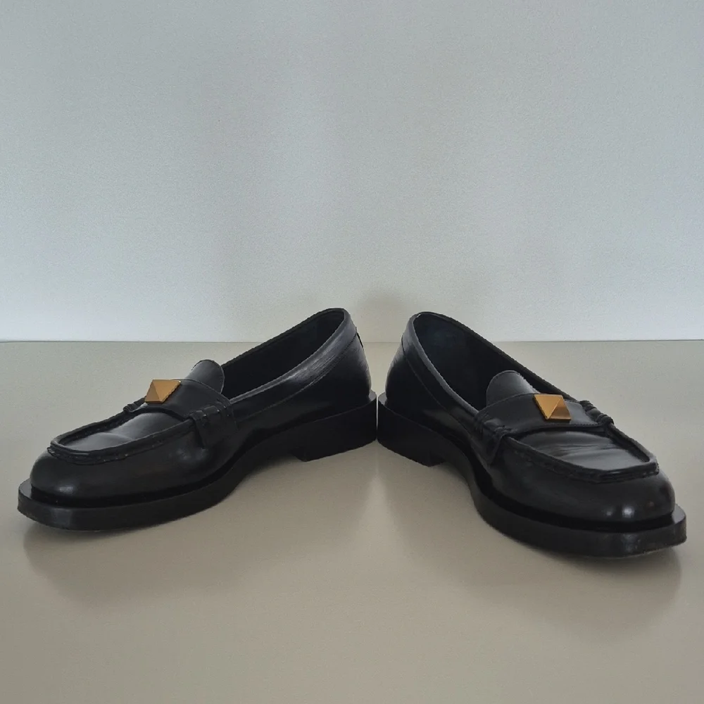 Valentino Garavani Women's Black Leather Loafers with Roman Studs, Size 38 - Picture 5 of 16